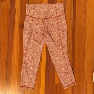 Athleta side pocket capri Leggings